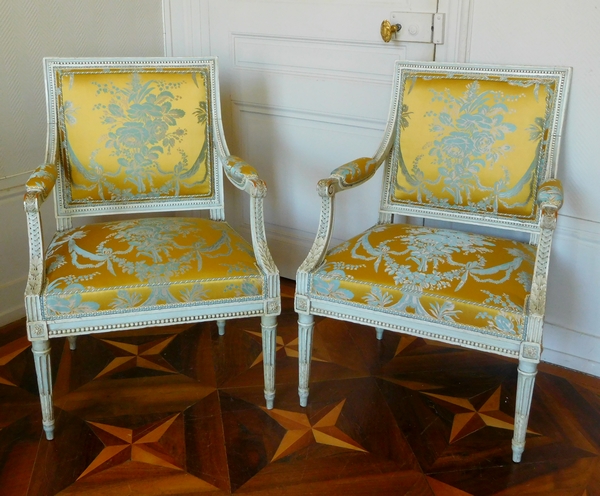 Pluvinet : mobilier de salon 4 pièces d'époque Louis XVI, damas de soie jaune - estampillé